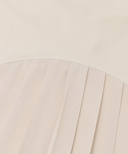 URBAN RESEARCH DOORS（アーバンリサーチドアーズ）の「バックプリーツロングスリーブブラウス（シャツ/ブラウス・レディース・オフホワイト/ネイビー/グレー系その他・ONE）」の10枚目の写真