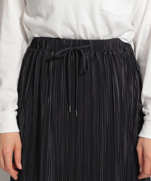 niko and...(ニコアンド)の「サラサラカットプリーツスカート(スカート・レディース・ネイビー/ライトグレー/カーキ・LARGE/MEDIUM)」の16枚目の写真