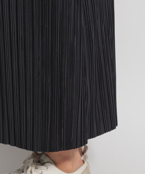 niko and...(ニコアンド)の「サラサラカットプリーツスカート(スカート・レディース・ネイビー/ライトグレー/カーキ・LARGE/MEDIUM)」の18枚目の写真