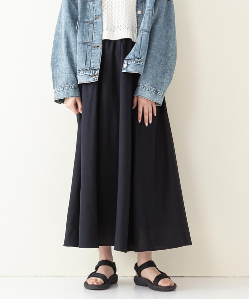 INNOCENT BLUE（イノセントブルー）の「【innocent blue/イノセントブルー】コットンリネンギャザースカート（ロングスカート）（スカート・レディース・ベージュ/パープル/ブラック/ブルー/ライトブラウン/クリーム/ライトグリーン・MEDIUM）」の12枚目の写真