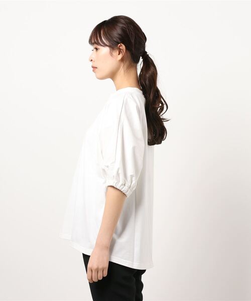 PUAL CE CIN（ピュアルセシン）の「【WEB限定】袖ゴムモックネックプルオーバー（Tシャツ/カットソー・レディース・ブラック/グレイッシュベージュ/ホワイト・FREE）」の4枚目の写真