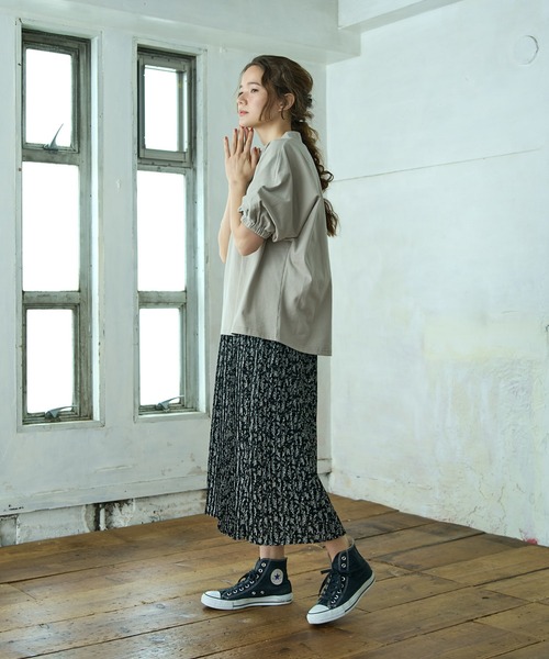 PUAL CE CIN（ピュアルセシン）の「【WEB限定】袖ゴムモックネックプルオーバー（Tシャツ/カットソー・レディース・ブラック/グレイッシュベージュ/ホワイト・FREE）」の17枚目の写真