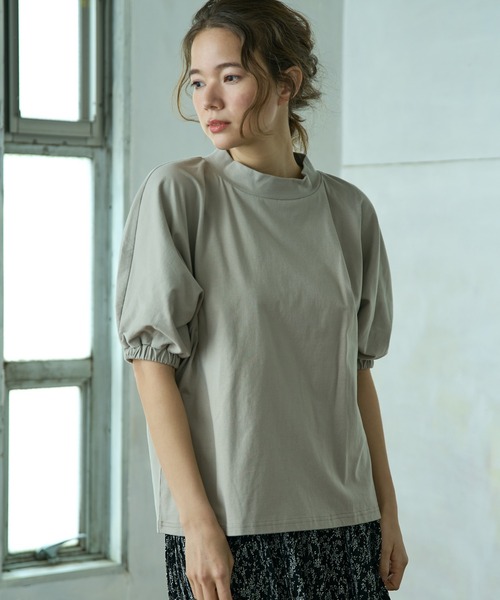 PUAL CE CIN（ピュアルセシン）の「【WEB限定】袖ゴムモックネックプルオーバー（Tシャツ/カットソー・レディース・ブラック/グレイッシュベージュ/ホワイト・FREE）」の13枚目の写真