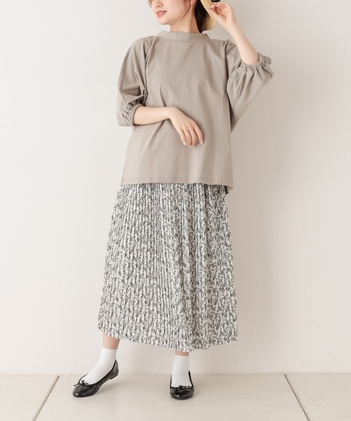 PUAL CE CIN（ピュアルセシン）の「【WEB限定】袖ゴムモックネックプルオーバー（Tシャツ/カットソー・レディース・ブラック/グレイッシュベージュ/ホワイト・FREE）」の20枚目の写真