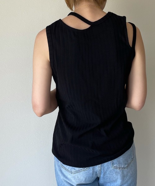 y/m by misato(イムバイミサト)の「デザインリブトップス(タンクトップ・レディース・オフホワイト/ブラック/ベージュ・FREE)」の8枚目の写真