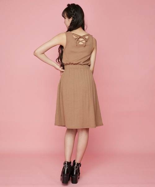 JENNI love（ジェニィラブ）の「接触冷感ランダムピッチテレコワンピ（ワンピース・キッズ・ブラック/ブラウン・130cm/140cm/150cm/160cm）」の5枚目の写真