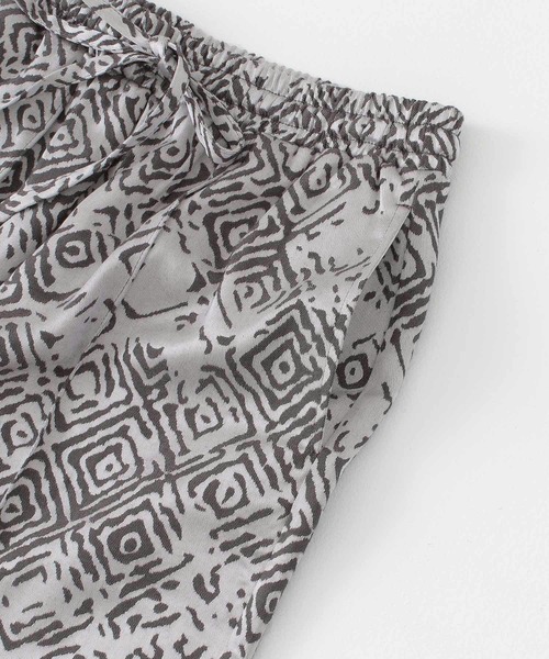 KBF(ケイビーエフ)の「ジャガードイージーパンツ(その他パンツ・レディース・オフホワイト/グレー系その他/ブラック・ONE)」の14枚目の写真