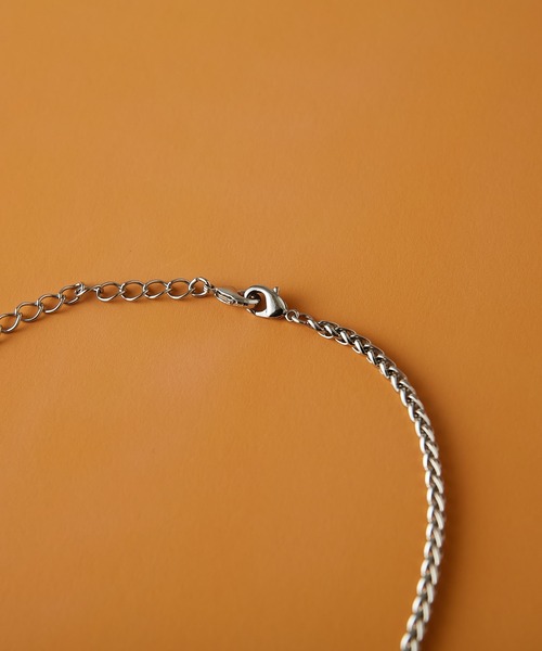 Six M（シックスエム）の「【SixM/シックスエム】245（ニー・ヨン・ゴ/平日）（ネックレス・レディース・シルバー・FREE）」の3枚目の写真