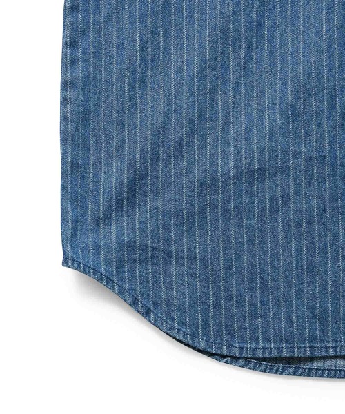 UNIVERSAL OVERALL(ユニバーサルオーバーオール)の「【UNIVERSAL OVERALL 別注】DENIM BIG SHIRT/UNISEX(シャツ/ブラウス・メンズ・ブラック/ネイビー・M/L/XL)」の15枚目の写真