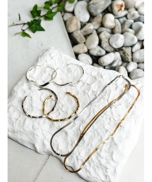 Chikashitsu +（チカシツプラス）の「【Chikashitsu +】chain necklace（ネックレス・レディース・シルバー/ゴールド・ONE SIZE）」の5枚目の写真