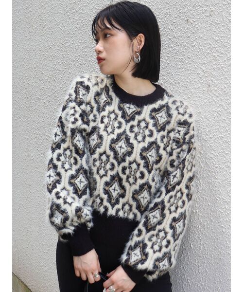 MURUA（ムルーア）の「タイルパターンニット（ニット/セーター・レディース・ベージュ/ブラック/パープル・FREE）」の8枚目の写真