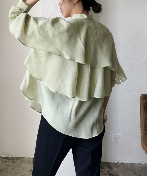 CAPRICIEUX LE'MAGE（カプリシューレマージュ）の「バックフリル長袖シャツ（シャツ/ブラウス・レディース・ピンク/ホワイト/グリーン/ブラック・FREE）」の4枚目の写真