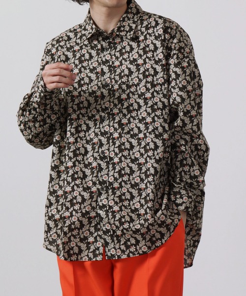 CIAO（チャオ）の「ciao 日本製 バルーンスリーブ ルーズレギュラーシャツ　長袖（シャツ/ブラウス・メンズ・ホワイト/ブラック/ダークグリーン/ネイビー/サックスブルー/ブルー/グリーン/ブラック系その他/ブルー系その他/ブラック系その他2/ブラック系その他3/ブルー系その他2/ベージュ系その他/グレー/ブルー系その他3/ベージュ/ブルー系その他5/ブラック系その他4/ブルー系その他4/ブルー系その他6/ブルー系1/チャコール/ベージュ系その他2/ブラック系その他6/グリーン系その他/ブルー系/グレー系その他/ベージュ系その他3/ブラック系その他5/グレイッシュブルー/ブルー系その他7・M/L）」の11枚目の写真