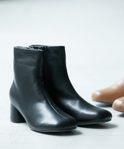 ROPE' PICNIC（ロペピクニック）の「【一部店舗限定】オブリークトゥミドル丈ブーツ（ブーツ・レディース・ブラック/ブラウン/イエロー系その他3・23.0cm/23.5cm/24.0cm/24.5cm）」の2枚目の写真