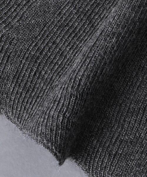 Maison Margiela(メゾンマルジェラ)の「<MAISON MARGIELA(メゾン マルジェラ)>AZE ニット マフラー ■■■(ストール/ショール・レディース・ネイビー/グレー・FREE)」の8枚目の写真