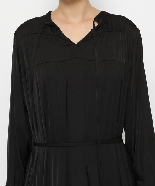 LEPSIM（レプシィム）の「デザインドレスワンピース　229715（ワンピース・レディース・ブラック/イエロー・FREE）」の11枚目の写真