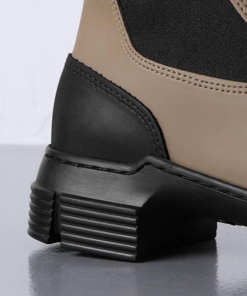 GANNI（ガニー）の「＜GANNI（ガニー）＞RUBBER ブーツ ■■■（ブーツ・レディース・ブラック/ベージュ・36/37）」の8枚目の写真