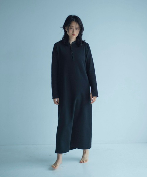 ONEME(ワンム)の「【 ONEME 】 ヘンリーネックジャージードレス(ワンピース・レディース・ブラック/ホワイト系その他・FREE)」の2枚目の写真