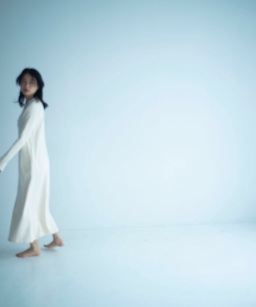 ONEME(ワンム)の「【 ONEME 】 ヘンリーネックジャージードレス(ワンピース・レディース・ブラック/ホワイト系その他・FREE)」の19枚目の写真