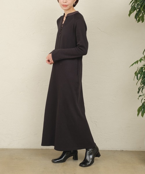 ONEME(ワンム)の「【 ONEME 】 ヘンリーネックジャージードレス(ワンピース・レディース・ブラック/ホワイト系その他・FREE)」の5枚目の写真