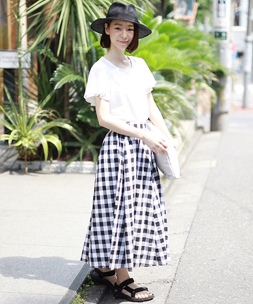 Ray BEAMS(レイビームス)の「SOLA×BEAMS / 別注 ビーチ クラッチ(クラッチバッグ・レディース・ナチュラル/グレー・ONE SIZE)」の15枚目の写真