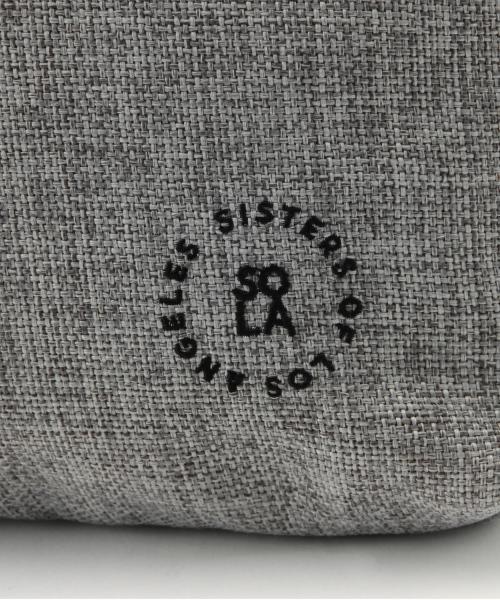 Ray BEAMS(レイビームス)の「SOLA×BEAMS / 別注 ビーチ クラッチ(クラッチバッグ・レディース・ナチュラル/グレー・ONE SIZE)」の3枚目の写真