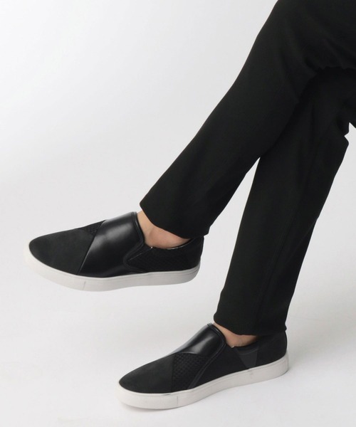 NICOLE CLUB FOR MEN（ニコルクラブフォーメン）の「パネル切替スリッポン（スニーカー・メンズ・ホワイト×ホワイト/ブラック×ブラック/ブラック系/ネイビー系・25.5cm/26.5cm/27.5cm）」の12枚目の写真