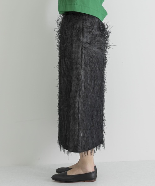 FUMIE TANAKA(フミエタナカ)の「FUMIE=TANAKA feather skirt(スカート・レディース・ブラック・2)」の2枚目の写真