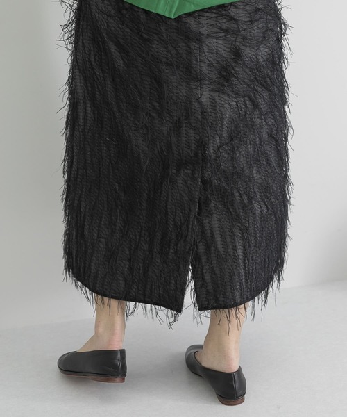 FUMIE TANAKA(フミエタナカ)の「FUMIE=TANAKA feather skirt(スカート・レディース・ブラック・2)」の9枚目の写真