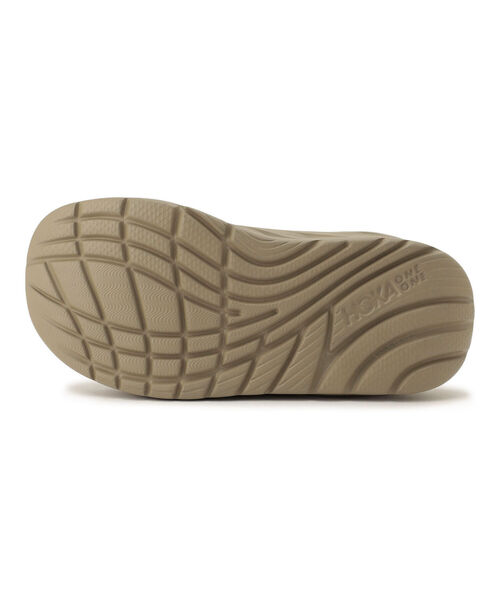 HOKA（ホカ）の「HOKA ONE ONE / ホカ オネオネ　ORA RECOVERY SLIDE オラリカバリースライド　サンダル（サンダル・メンズ・ブラック/タン・8/10/9）」の21枚目の写真