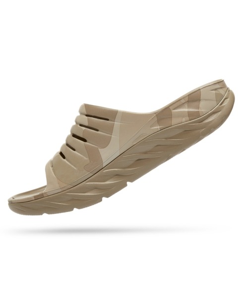 HOKA（ホカ）の「HOKA ONE ONE / ホカ オネオネ　ORA RECOVERY SLIDE オラリカバリースライド　サンダル（サンダル・メンズ・ブラック/タン・8/10/9）」の17枚目の写真