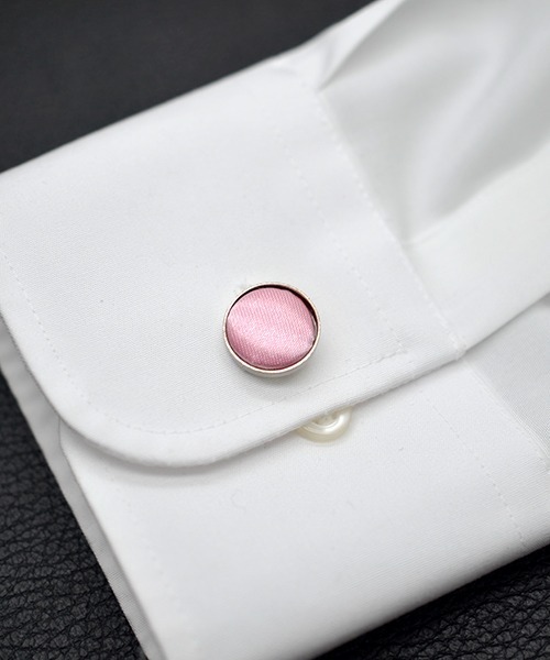 Fun & Daily（ファンアンドデイリー）の「F&D : ベーシックメタルカフリンクス（カフリンクス・メンズ・ホワイト/ブラック/グリーン/ロイヤルブルー/レッド/オレンジ/ネイビー/パープル/チャコールグレー/ブラウン/ピンク/サックスブルー・FREE）」の10枚目の写真