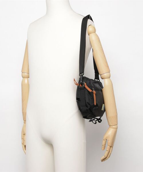 karrimor（カリマー）の「VT hip bag R（ショルダーバッグ・メンズ・ライトブルー/ブラック/ライトオリーブ/マルチ/ベージュ系・ONESIZE）」の11枚目の写真