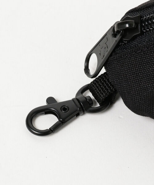 BEAMS BOY(ビームスボーイ)の「JANSPORT / Mini Waistpack Black Pouch(ボディバッグ/ウエストポーチ・レディース・ブラック・ONE SIZE)」の5枚目の写真