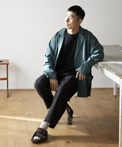 JOURNAL STANDARD relume(ジャーナルスタンダード レリューム)の「COOLMAX PE/TRO 4WAY 1TUCK ワイドイージーパンツ(その他パンツ・メンズ・カーキ/アイボリー/ベージュ/ブラック・LARGE/MEDIUM)」の18枚目の写真