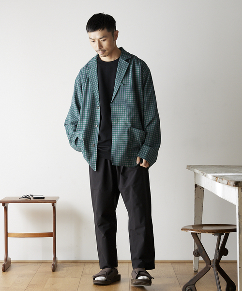 JOURNAL STANDARD relume(ジャーナルスタンダード レリューム)の「COOLMAX PE/TRO 4WAY 1TUCK ワイドイージーパンツ(その他パンツ・メンズ・カーキ/アイボリー/ベージュ/ブラック・LARGE/MEDIUM)」の19枚目の写真
