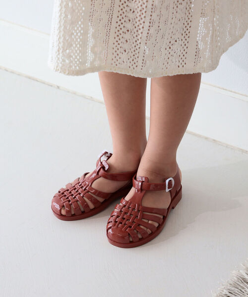 B:MING by BEAMS（ビーミングバイビームス）の「meduse / PVC サンダル（13cm～17cm）（サンダル・キッズ・レッド系その他7/ピンク/ケリー/ロイヤルブルー/オレンジ系その他4/オリーブ・22(13.7㎝)/24(15.0㎝)/26(16.3㎝)/27(17.0㎝)/23(14.4㎝)/25(15.6㎝)）」の5枚目の写真