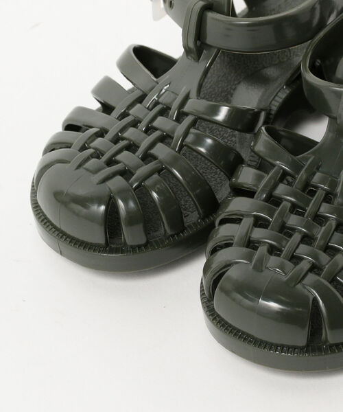 B:MING by BEAMS（ビーミングバイビームス）の「meduse / PVC サンダル（13cm～17cm）（サンダル・キッズ・レッド系その他7/ピンク/ケリー/ロイヤルブルー/オレンジ系その他4/オリーブ・22(13.7㎝)/24(15.0㎝)/26(16.3㎝)/27(17.0㎝)/23(14.4㎝)/25(15.6㎝)）」の11枚目の写真