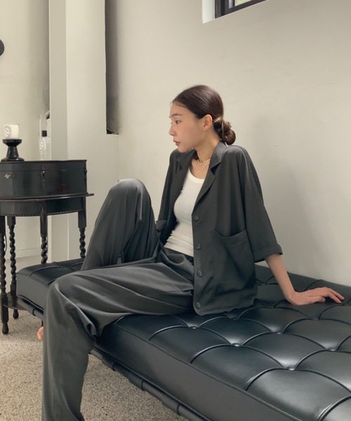Didot.showroom(ディドット ショールーム)の「【DIDOT.】SET UP サテンテーパードパンツ(その他パンツ・レディース・チャコールグレー/イエロー/アイボリー・FREE)」の13枚目の写真