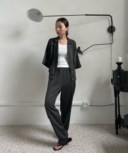 Didot.showroom(ディドット ショールーム)の「【DIDOT.】SET UP サテンテーパードパンツ(その他パンツ・レディース・チャコールグレー/イエロー/アイボリー・FREE)」の12枚目の写真
