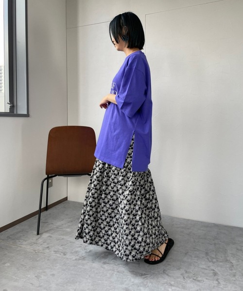 JUGLANS(ユグランス)の「☆ カジュアルな着こなし。英字ロゴプリントTee T2412(Tシャツ/カットソー・レディース・ホワイト/パープル/スミクロ・FREE)」の10枚目の写真