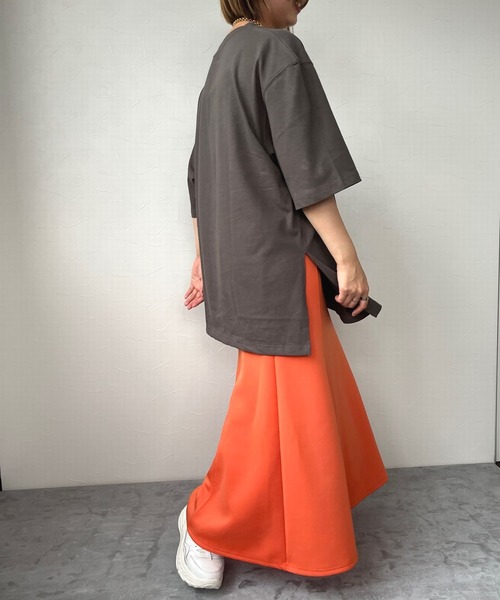 JUGLANS(ユグランス)の「☆ カジュアルな着こなし。英字ロゴプリントTee T2412(Tシャツ/カットソー・レディース・ホワイト/パープル/スミクロ・FREE)」の13枚目の写真