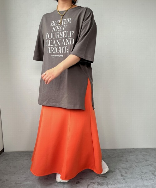 JUGLANS(ユグランス)の「☆ カジュアルな着こなし。英字ロゴプリントTee T2412(Tシャツ/カットソー・レディース・ホワイト/パープル/スミクロ・FREE)」の14枚目の写真