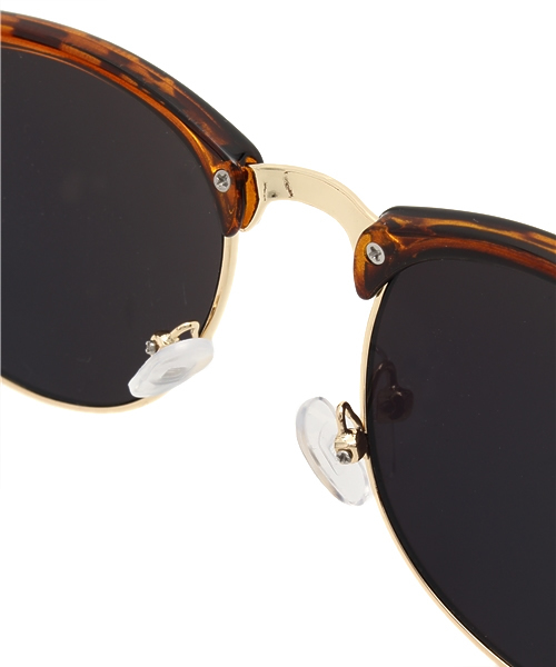 WEGO（ウィゴー）の「WEGO/サーモントミラーサングラス（サングラス・メンズ・ブラック/ブラック系その他/ブラウン系その他・FREE）」の4枚目の写真