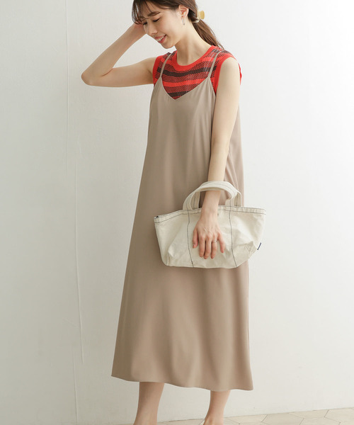 URBAN RESEARCH DOORS（アーバンリサーチドアーズ）の「フレアキャミワンピース（ワンピース・レディース・ブラック/ベージュ/カーキ・MEDIUM）」の5枚目の写真