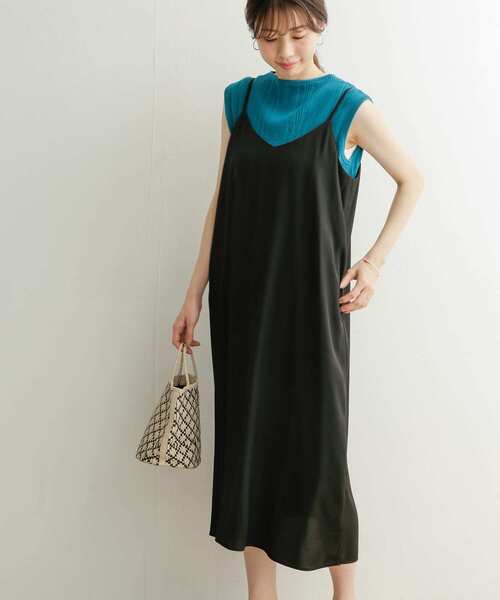 URBAN RESEARCH DOORS（アーバンリサーチドアーズ）の「フレアキャミワンピース（ワンピース・レディース・ブラック/ベージュ/カーキ・MEDIUM）」の16枚目の写真