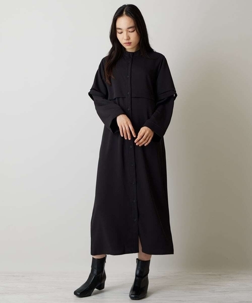 A de a.v.v（アードアー・ヴェ・ヴェ）の「チラ見えスリットカラーレイヤード風ワンピース（ワンピース・レディース・ブラック/ネイビー・SMALL/MEDIUM）」の3枚目の写真