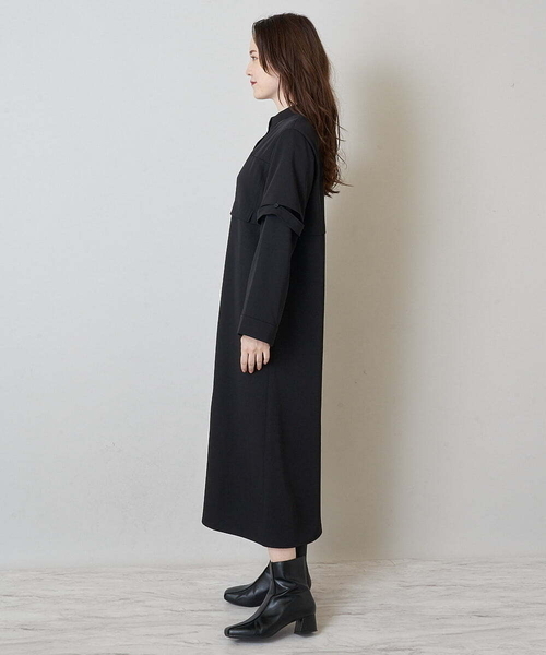 A de a.v.v（アードアー・ヴェ・ヴェ）の「チラ見えスリットカラーレイヤード風ワンピース（ワンピース・レディース・ブラック/ネイビー・SMALL/MEDIUM）」の9枚目の写真