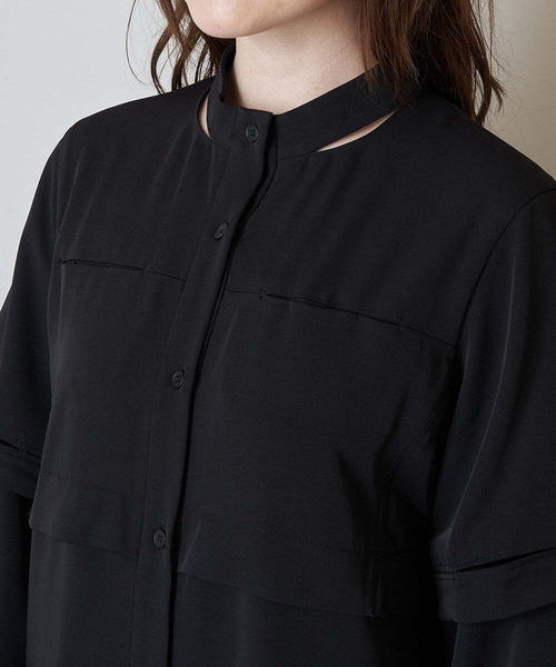 A de a.v.v（アードアー・ヴェ・ヴェ）の「チラ見えスリットカラーレイヤード風ワンピース（ワンピース・レディース・ブラック/ネイビー・SMALL/MEDIUM）」の11枚目の写真