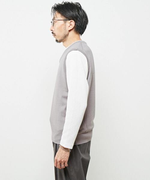 MEN'S MELROSE（メンズメルローズ）の「ウォッシャブルハイゲージニットベスト（ベスト・メンズ・ベージュ/ブラウン/グレー/ネイビー・3/4）」の19枚目の写真